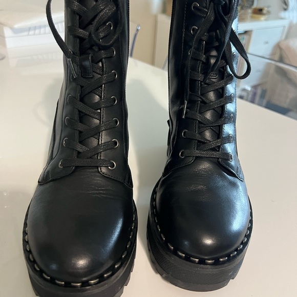 Vince Camuto Movelly Black Boots - Picture 4 of 7